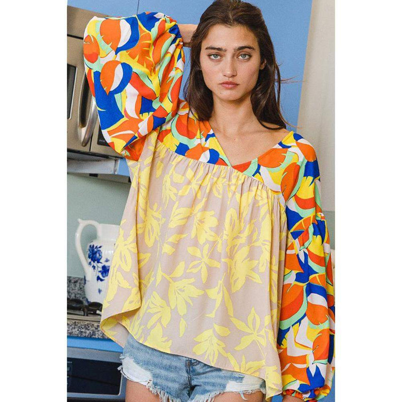 Bucketlist Women's Grey and Yellow Floral V-Neck Blouse