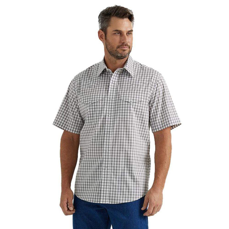 Wrangler Men's Wrinkle Resist Grey Plaid Snap Shirt