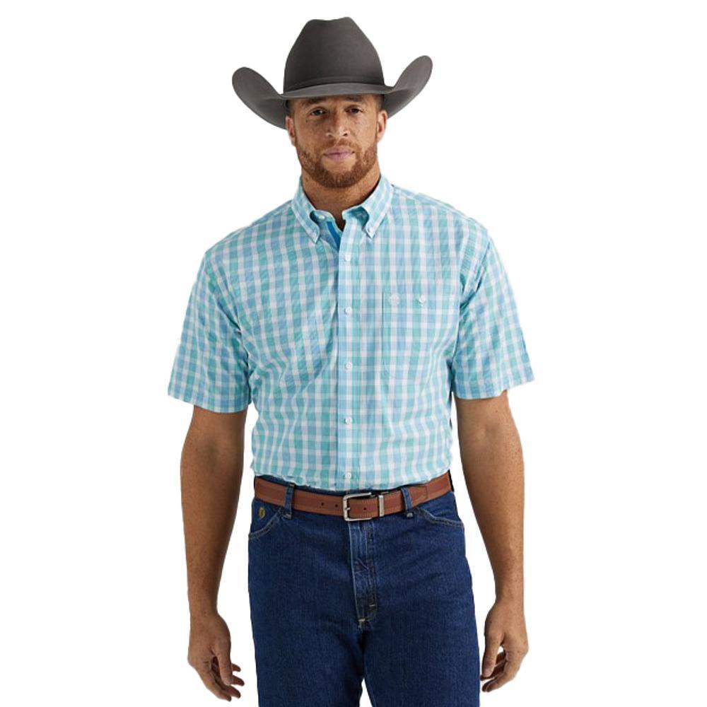 Wrangler Men's George Strait Short Sleeve Button Down