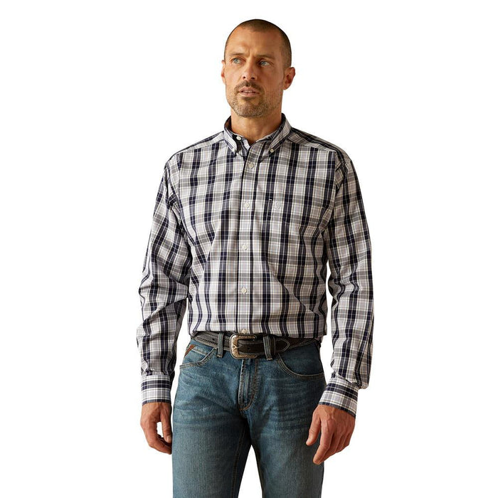 Men's Ocean Plaid Wrinkle Free Long Sleeve Button Down Shirt