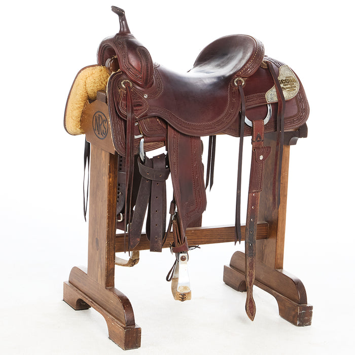 Used 16.5in Barbed Wire Border Cutting Saddle