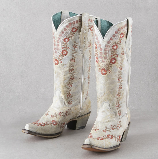 Ivory Floral Embroiderd Boots