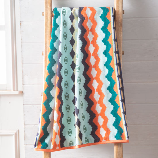 Jagged Crest Oversized Towel