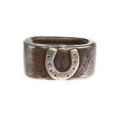 Horseshoe Horn Knot