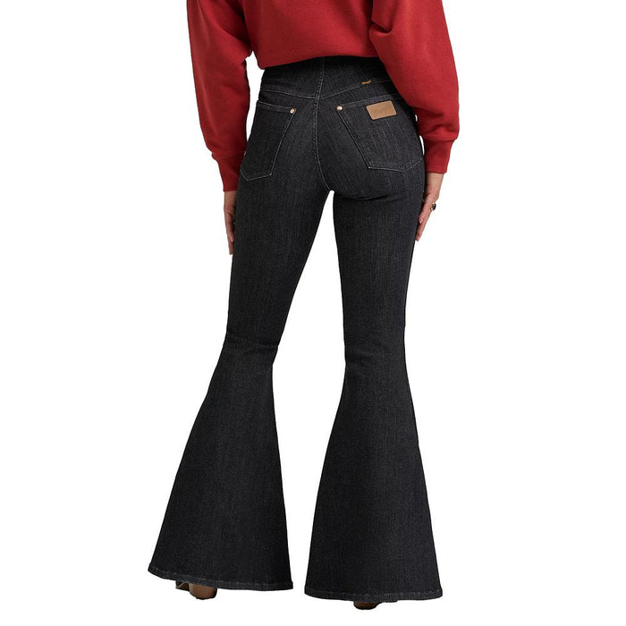 Lainey Wilson Women's Pull On Black Flare Jeans