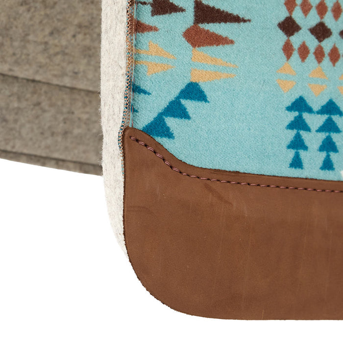 5 Star Equine Products Supplies Inc. 1in Natural Roper Aqua Aztec Felt Saddle Pad