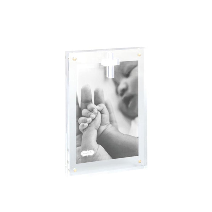 Vertical Layered Cross Frame
