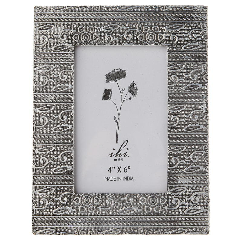 India Handicrafts Mango Wood 4in. x 6in. Vintage Frame