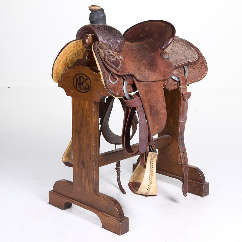 Used 15in 1/4 Diamond Stamp Pencil Roll Team Roping Saddle