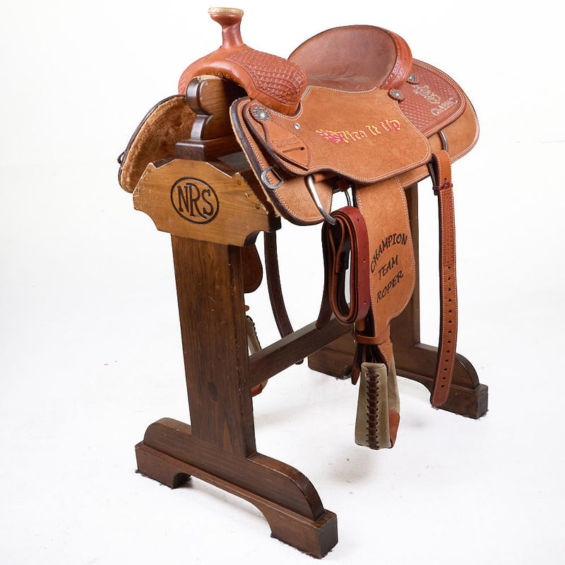 Used 14.5in Trophy Waffle Team Roper