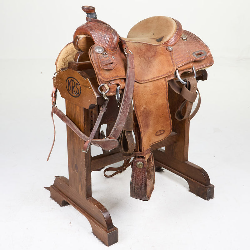 Used 14.5in Basket and Barbed Wire Stamped Team Roper