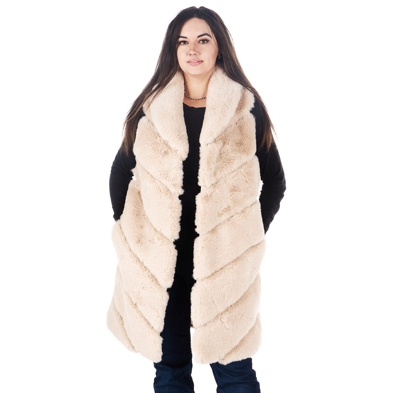 Coco + Carmen and Womens Clementine Faux Fur Vest
