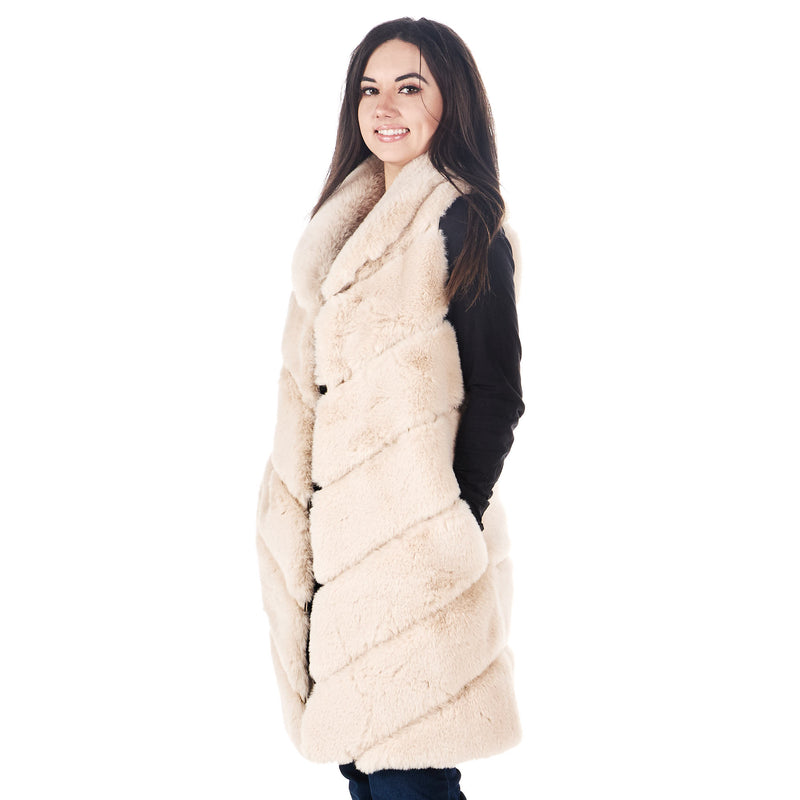 Coco + Carmen and Womens Clementine Faux Fur Vest