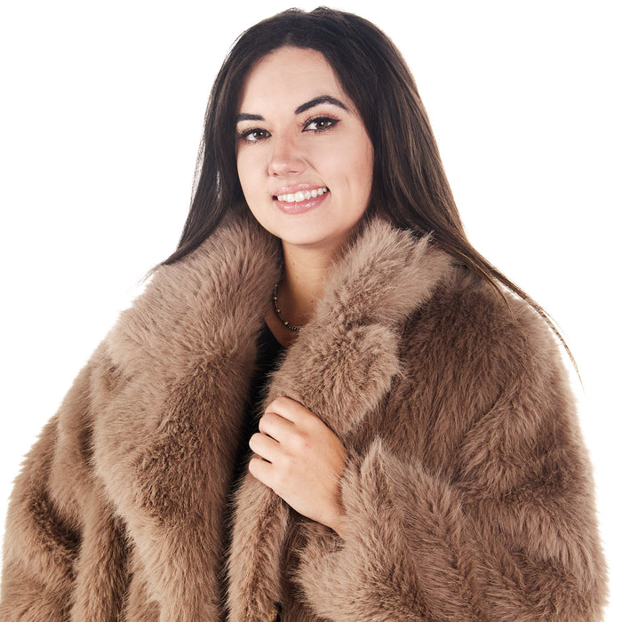 Coco + Carmen Women's Whitney Mushroom Faux Fur Jacket