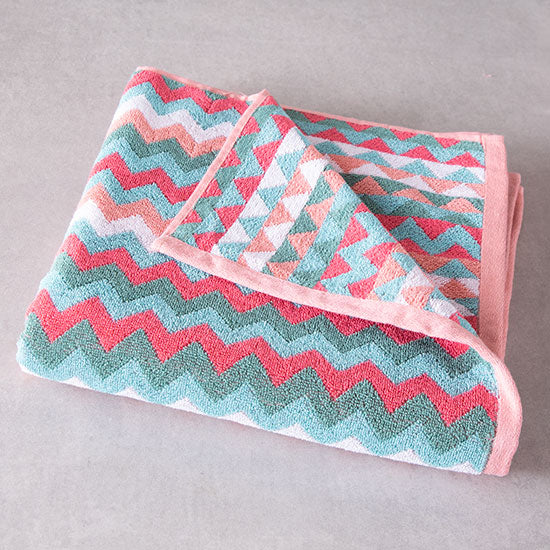Lintex Lines Coral and Turquoise Zig Zag Towels