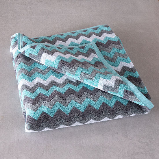 Lintex Lines Blue and Gray Zig Zag Towels