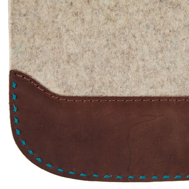 5 Star Equine Products Supplies Inc. 7/8in All Around Natural Felt Saddle Pad with Turq Buckstitch