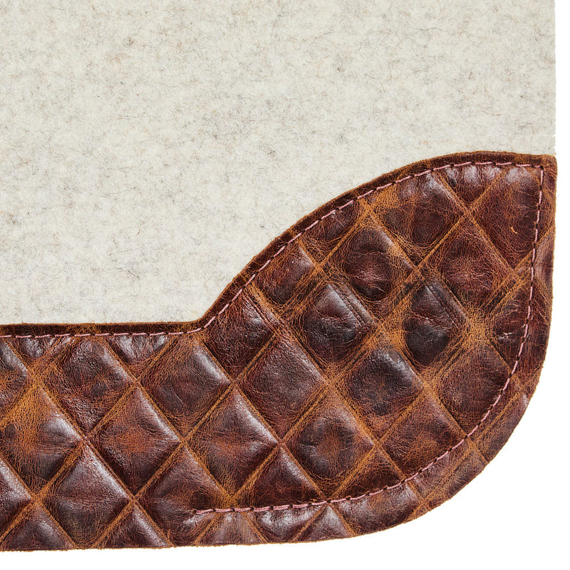 5 Star Equine Products Supplies Inc. 3/4in Barrel Racer Carmel Diamond Natural Felt Saddle Pad