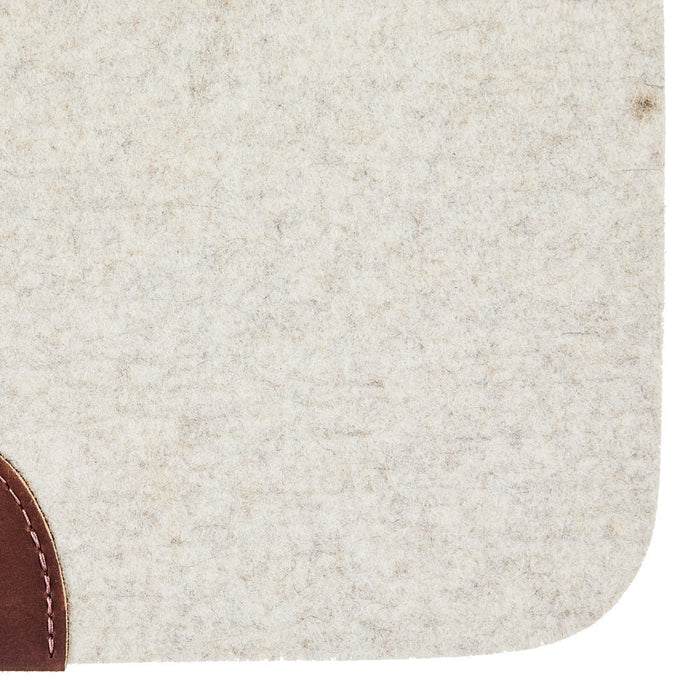 5 Star Equine Products Supplies Inc. 3/4in No Gullet Barrel Racer Natural Felt Saddle Pad