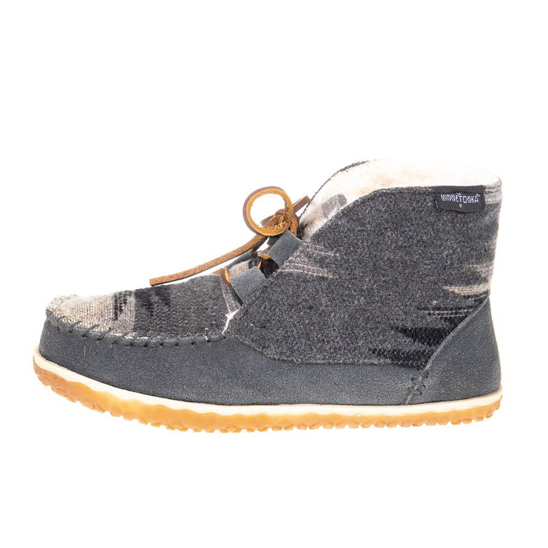Minnetonka Women's Torrey Grey Casual