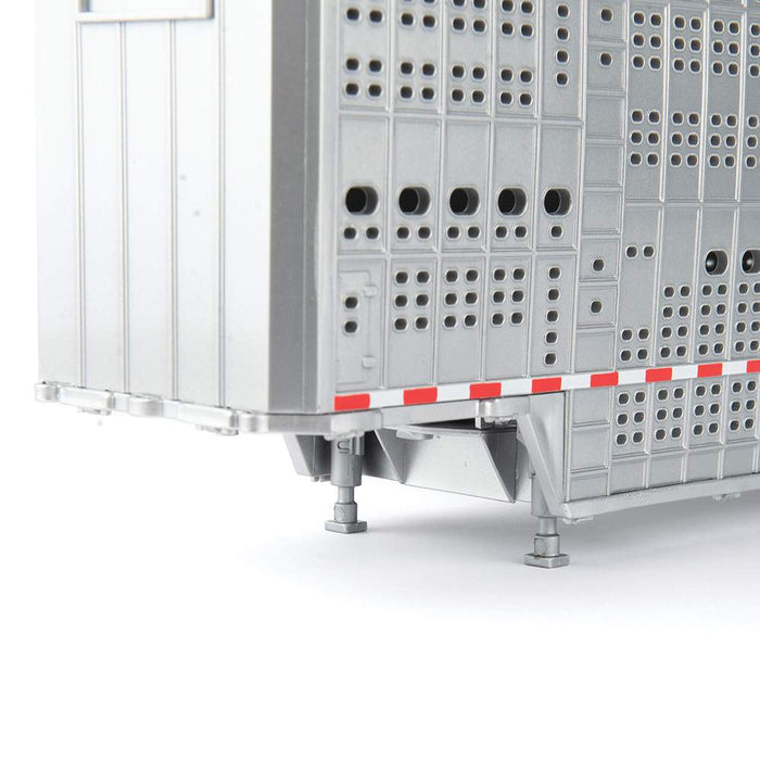 Tomy Freightliner Semi with Livestock Trailer and Cattle
