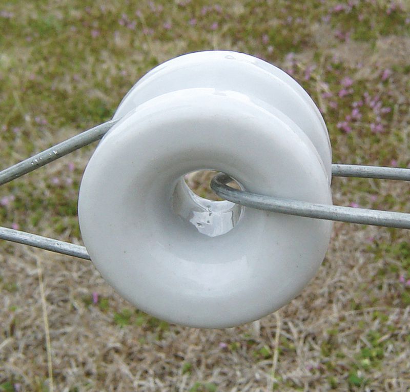 Porcelain Donut Insulator 10/pk