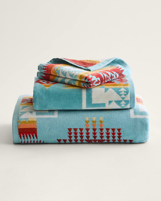 Pendleton Woolen Mills Inc. Chief Joseph Aqua Towels -Hand Towels