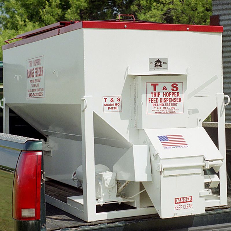 T&S . Trip Hopper Cattle Feeder 1500lb