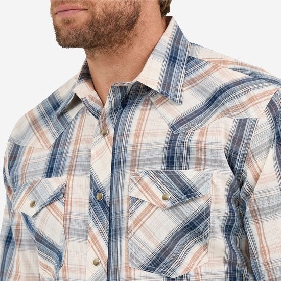 Wrangler Wranger Mens 20X Comfort White/Blue Plaid Long Sleeve Pearl Snap Shirt