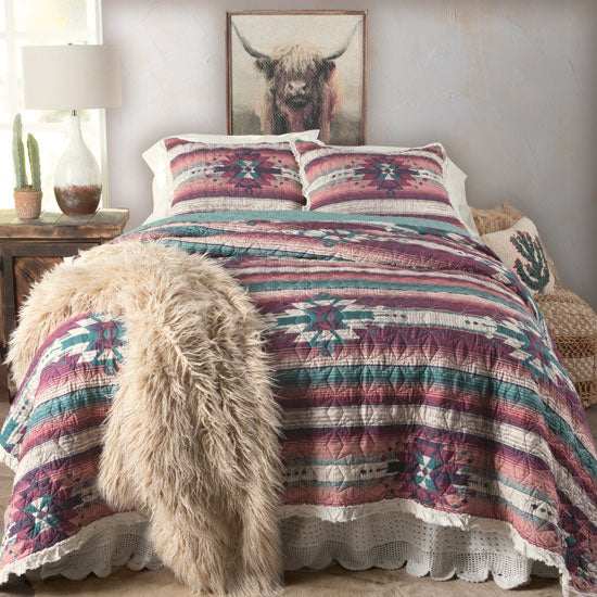 Rod's True Western Rose Canyon Ruffle Quilt Set