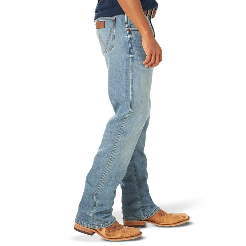 Wrangler Men's Retro Premium 77 Slim Jeans