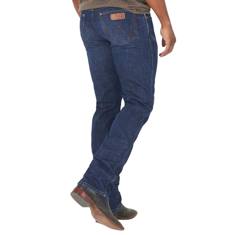Wrangler Men's Retro Premium Slim Straight Jean