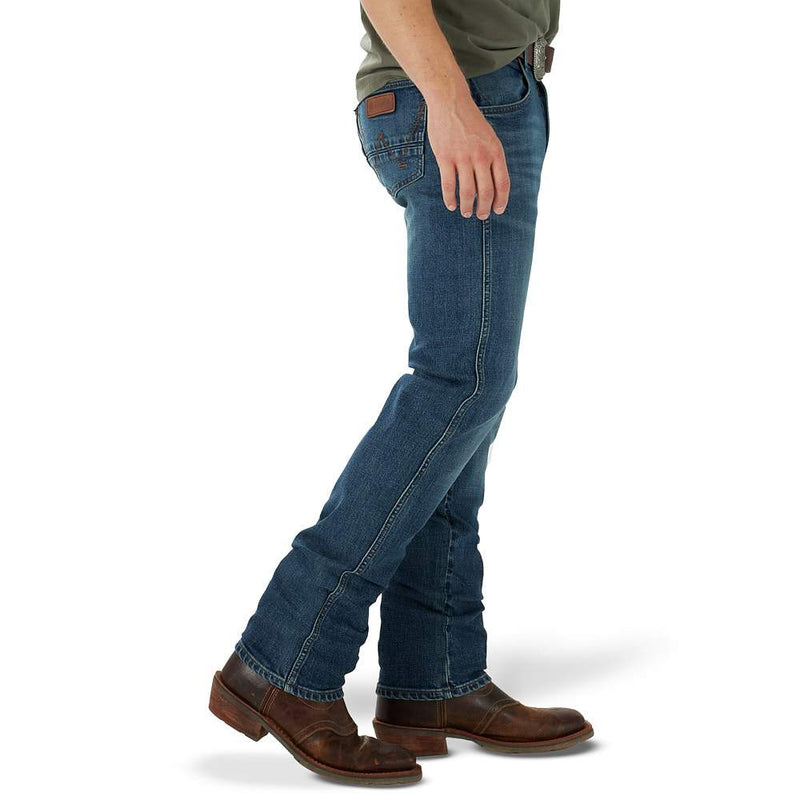 Wrangler Men's Retro 88 Slim Straight Jeans