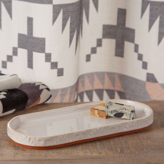 Britannica Home Pendleton Spider Rock Ceramic Tray