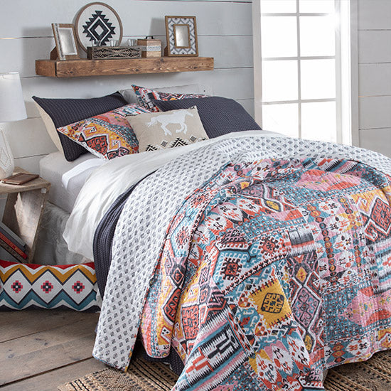 Rod's True Western Sierra Canyon Quilt