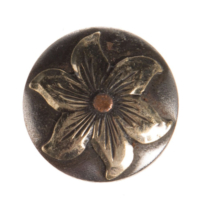 1in Lily Flower Chicago Screw Concho
