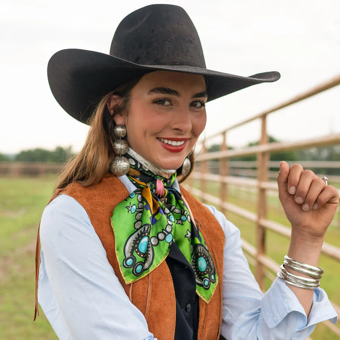 Fringe Scarves Bull In Bloom Shorty