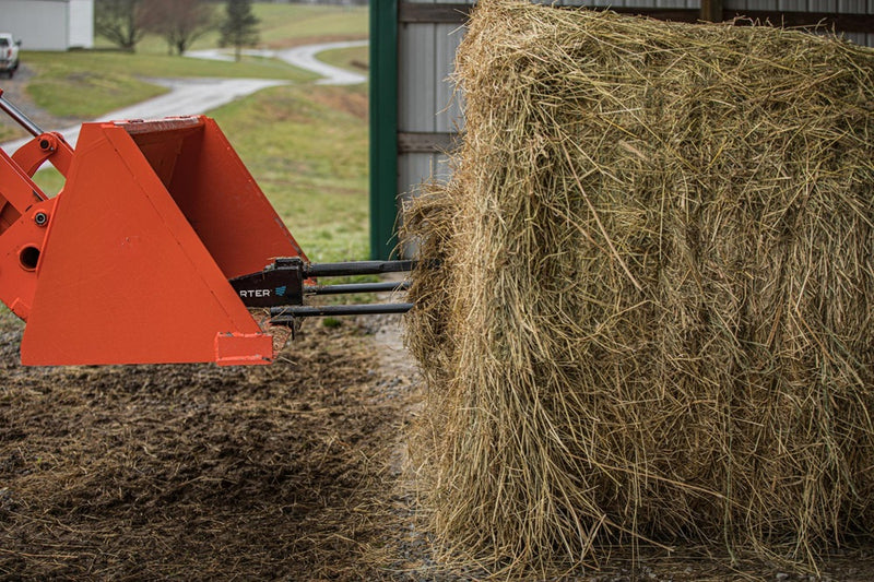 Tarter Bucket Mount Super Bale Spear