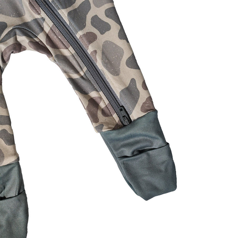 Burlebo Infant Boy's Classic Deer Camo Zip Up
