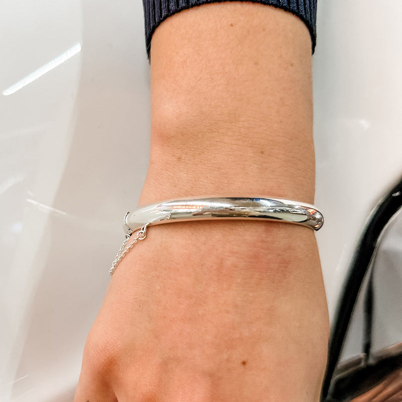 Andy Mikes Cambridge Silver Locked Bangle
