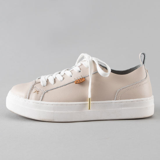 Country Grace McMasy Nude Sneaker
