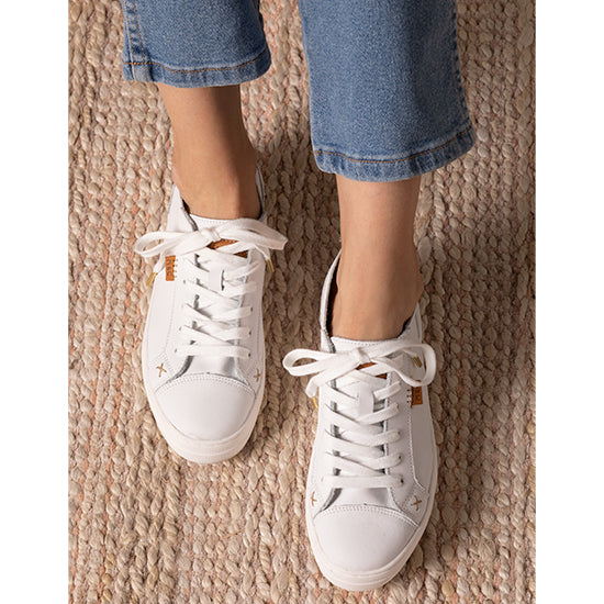 Country Grace McMasy White Sneaker