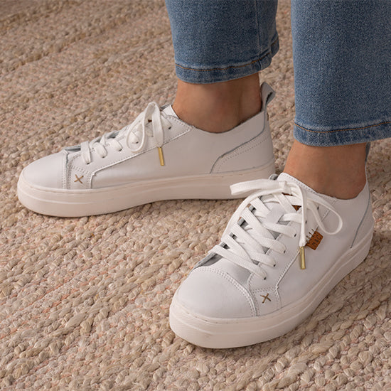 Country Grace McMasy White Sneaker