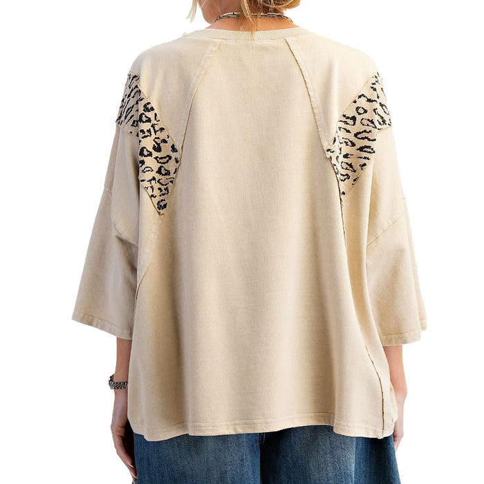 Easel Women's Natural Cheetah Star Print Top