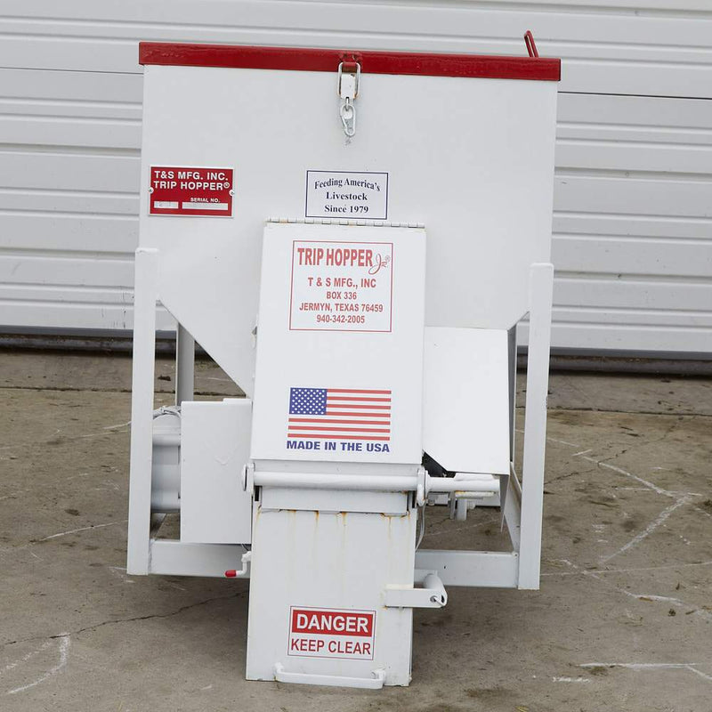 Ts Manufacturing Inc Trip Hopper Jr. Cattle Feeder 300lb