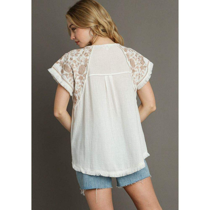 Umgee Usa Inc. Women's White Embroidery Top