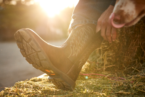 Ariat Men's Groundbreaker Wide Square Toe Work Boots