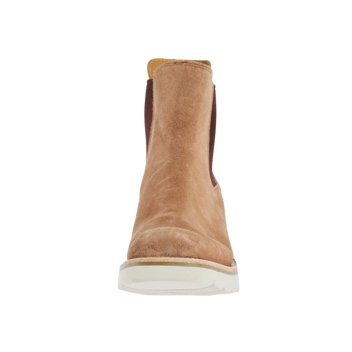 Macie Bean Women`s Tobacco Suede Swedge Casual