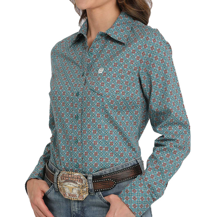Cinch Women's Blue Printed Button Down
