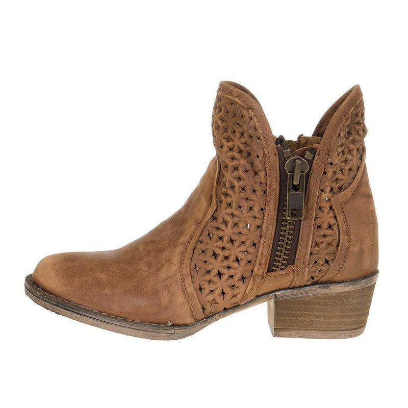 Circle G Women's Camel Cutout Shortie
